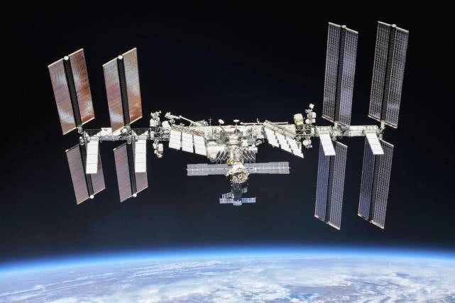 新型锂离子电池已成功送达国际空间站