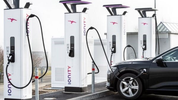 欧洲电动汽车充电桩数量超过加油站