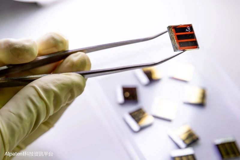 什么是钙钛矿太阳能电池？-从科学的角度分析其备受关注的真正原因-